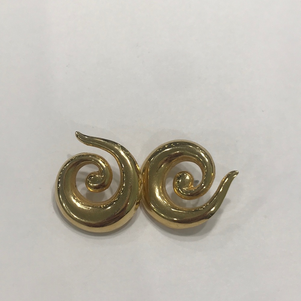 Vintage Gold Swirl Studs